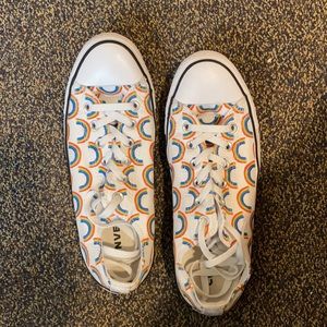 Women’s Rainbow Converse size 10